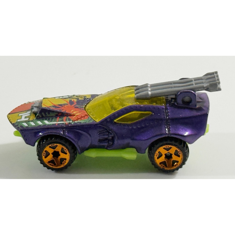 Hot Wheels Sting Rod II Kids 1:64 Purple Metallic Scorpion Missile Rack‎ Toy Car